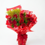 بوكيه ورد أحمر فاخر بتغليف أحمر | Luxury Red Rose Bouquet